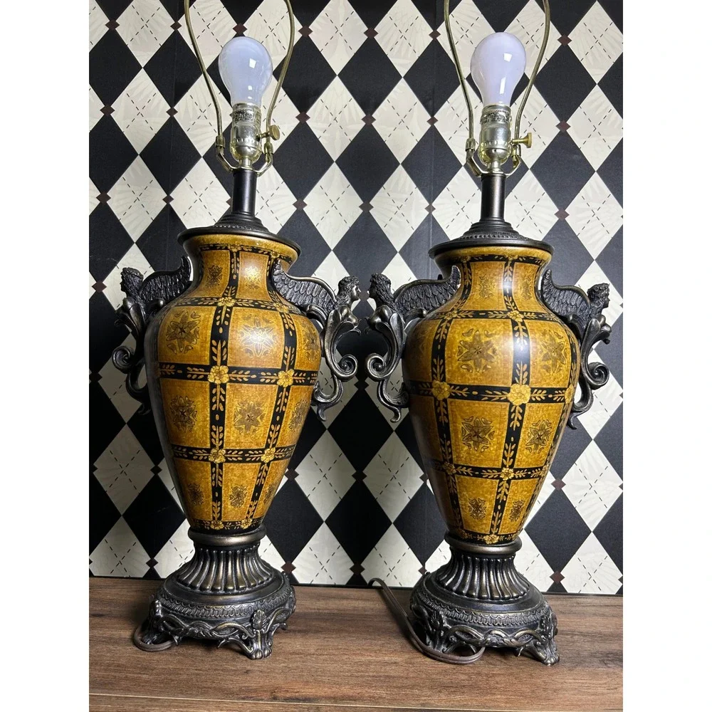 Vintage Figural Angel Table‎ Lamps Pair Neoclassical Urn Hollywood Regency